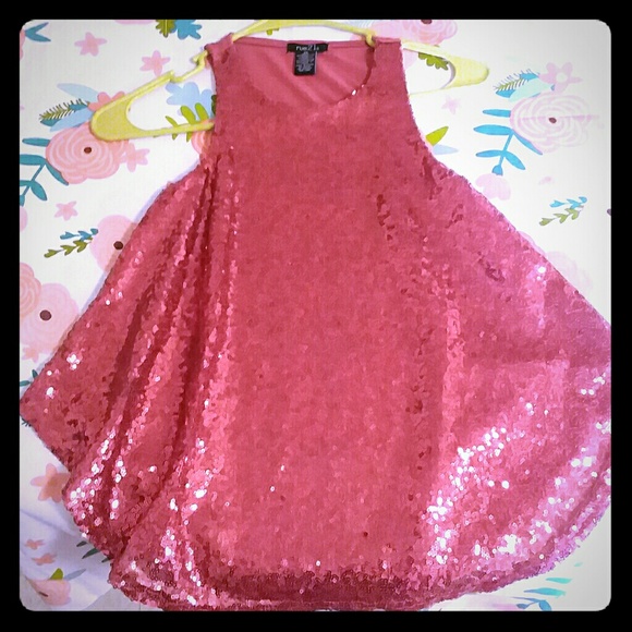 Tops - Sequined tank